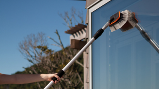Window & Glass Cleaning