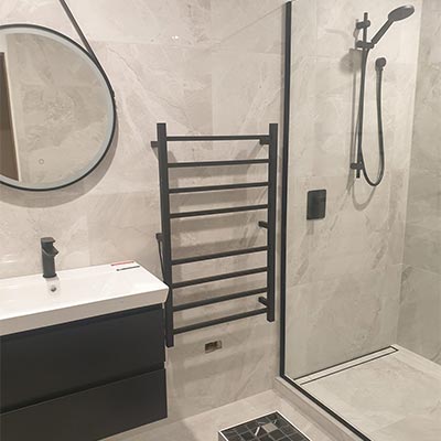 Daniel - Bathroom