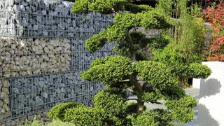 Personalise your garden retaining wall