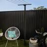Hills 5 Line Retracting Clothesline Mount Bar
