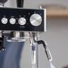 Achieve perfect silky milk with 4 steam temperature settings & manual hi-low steam options to set the optimal heat for different milk types. TempSense technology ensures auto-shut-off steam when milk reaches selected temperature.