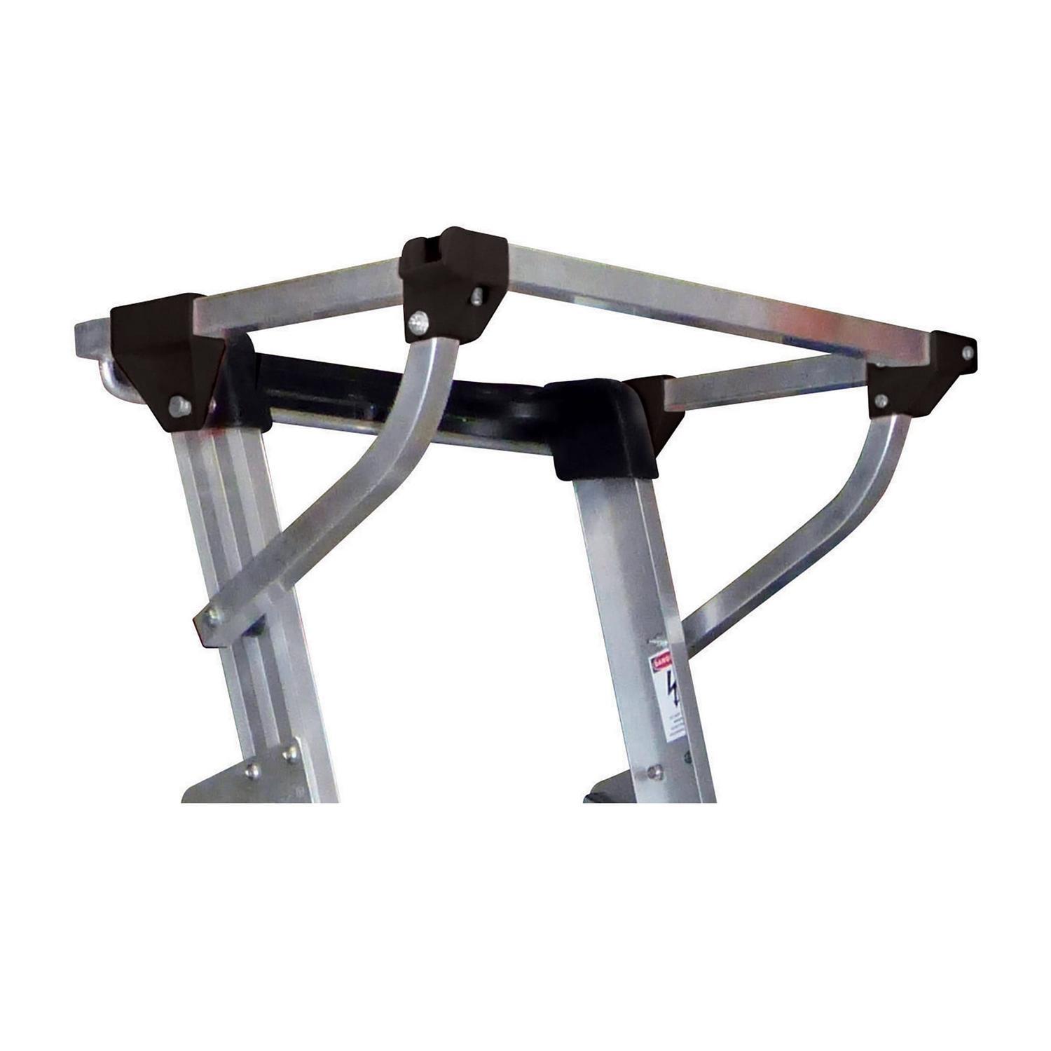 Optional full surround handle for Platform Ladder