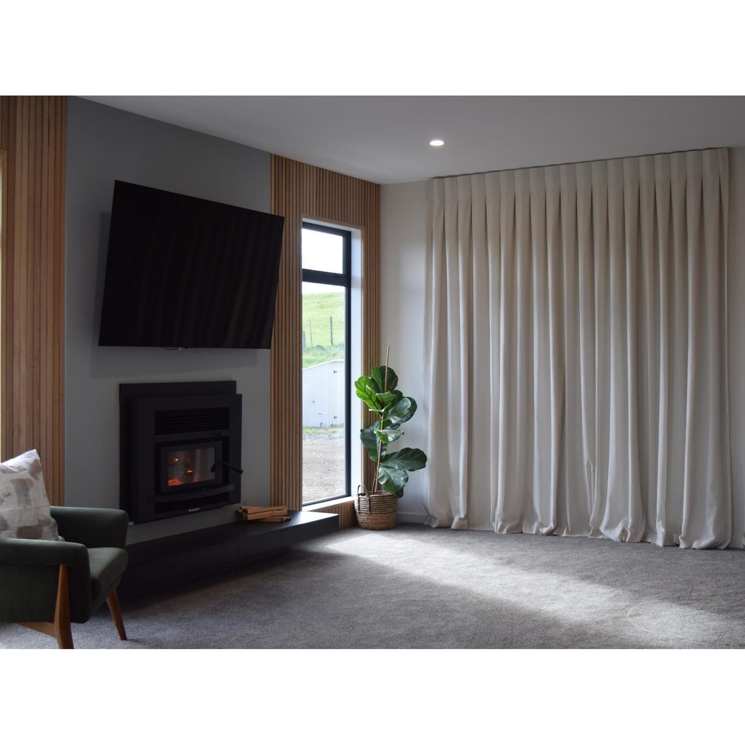 Interior Lining Castlepoint CP02 Profile Tasmanian Oak H: 2400mm, W: 90mm, D: 18mm