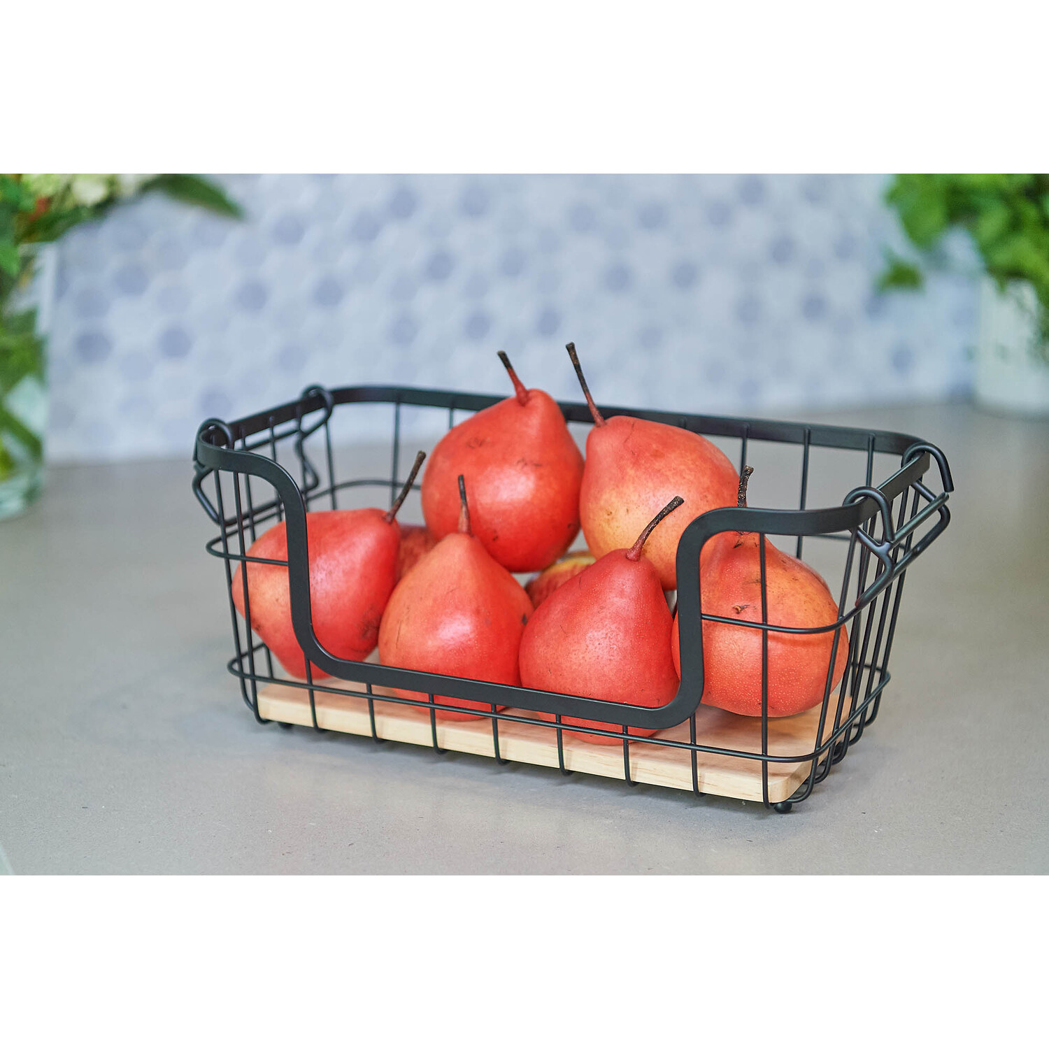 Basket Wire Stackable Small Black
