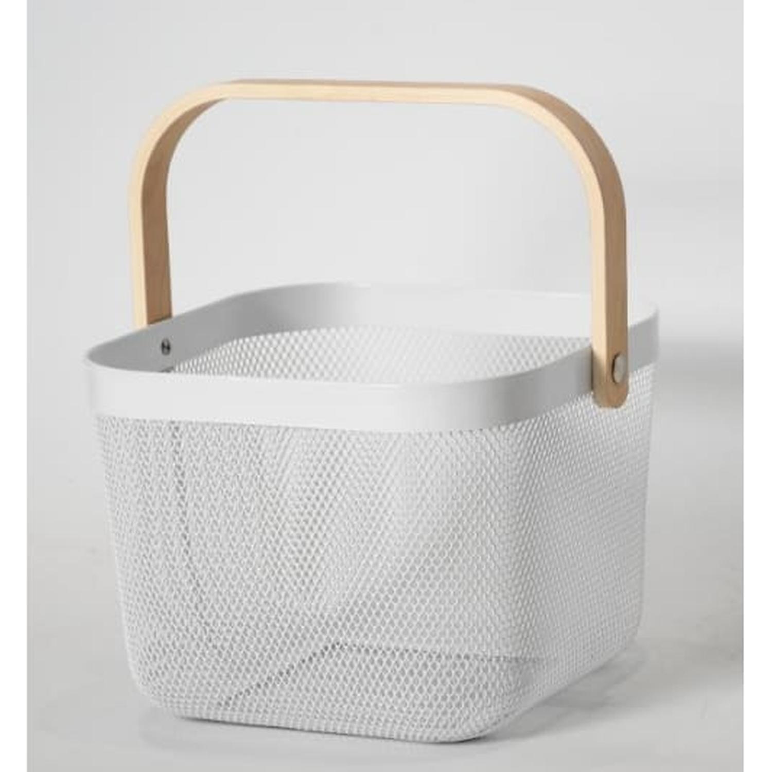 Basket Mesh Square Wood Handle White