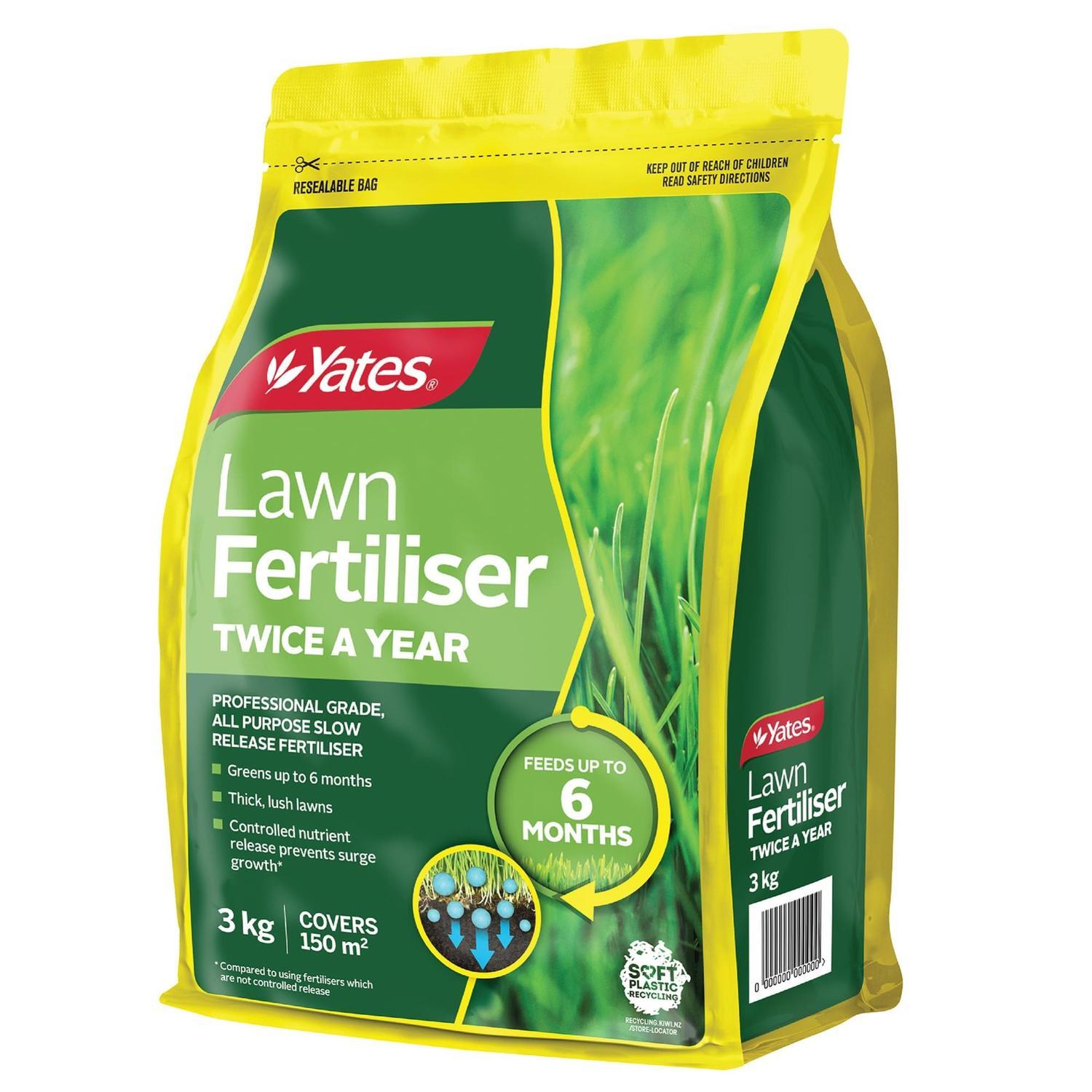 Yates Lawn Fertiliser Twice a Year 3kg