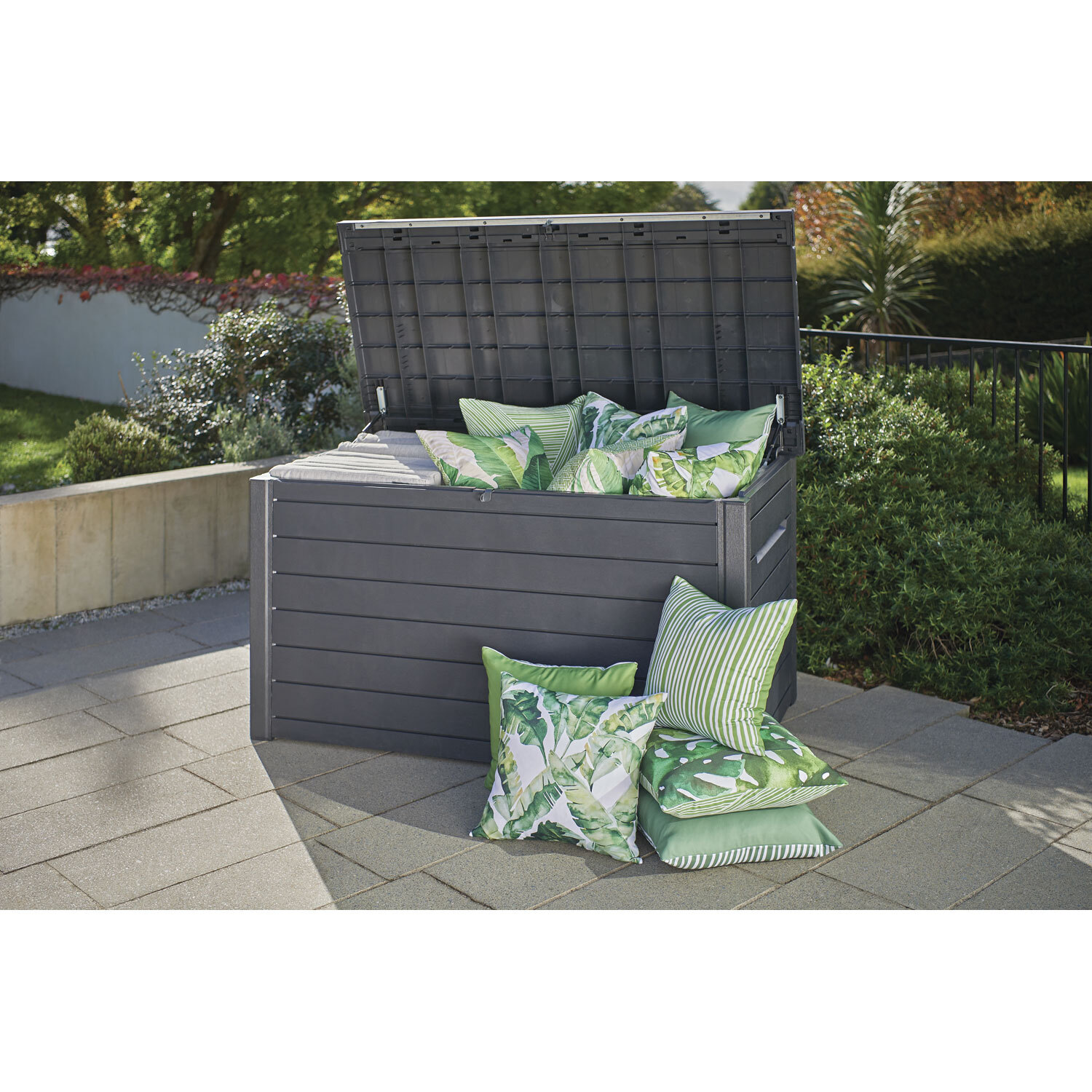 Ontario Cushion Box
