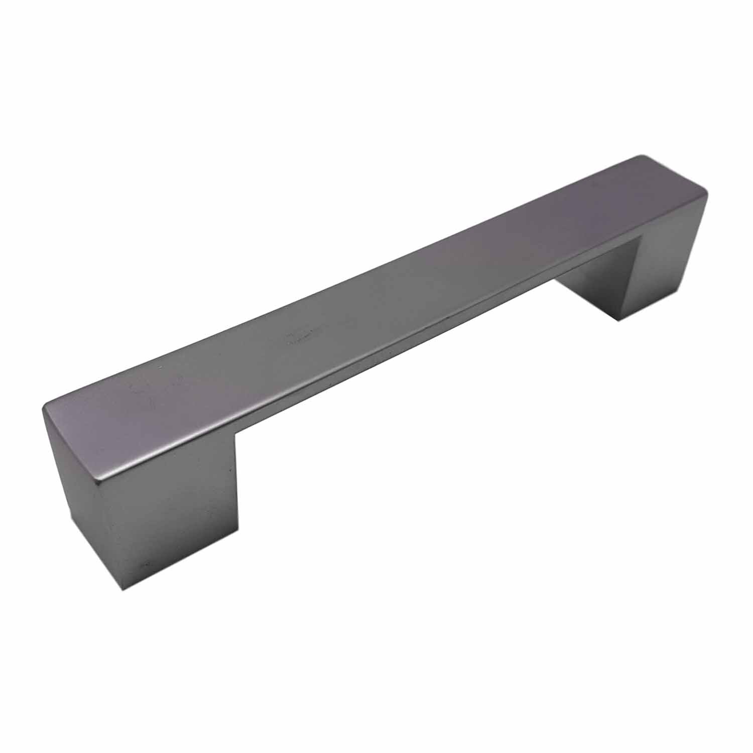 Essentials D Handle