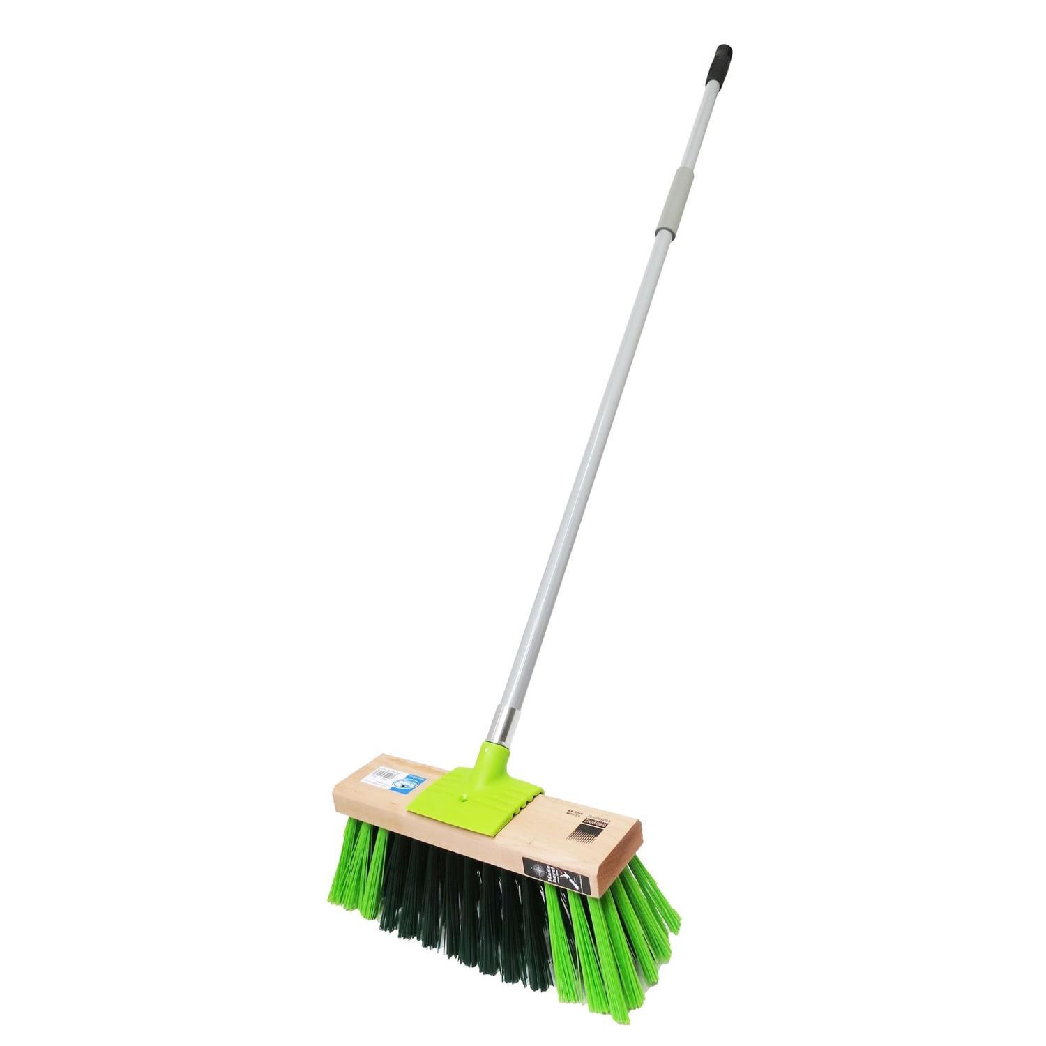 Kiwi Sweep Yard Broom Complete