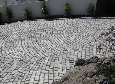 Urban Paving Natural Cobblestones Urban Paving Natural Cobblestones